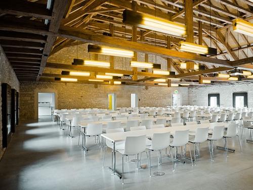 Interior of the 'new' new part. 